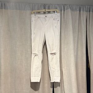 Tractr Cream Distressed Jeans